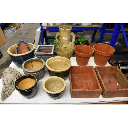 102 - 13 Pottery Planters & Plant Pots