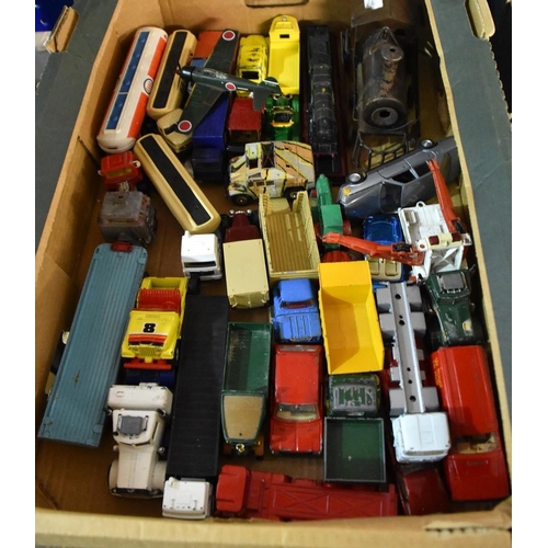 419 - Box Vintage Die Cast Vehicles