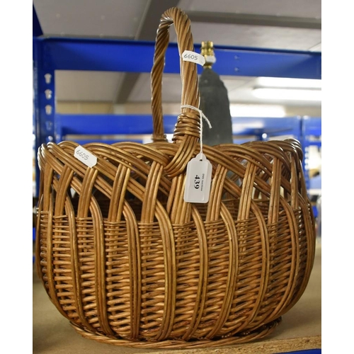 439 - Vintage Wicker Basket