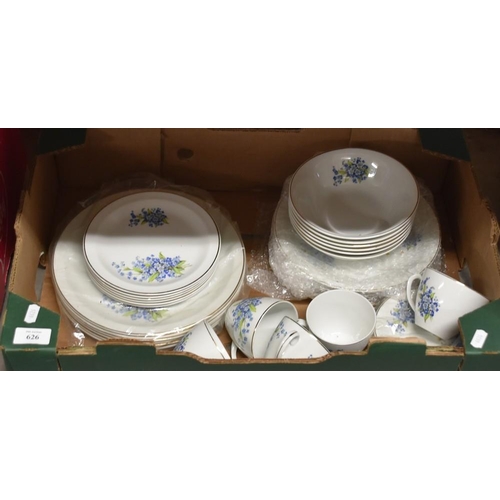 626 - Box Floral Dinner Set