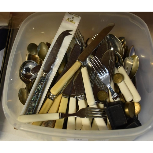 639 - Box Assorted Cutlery