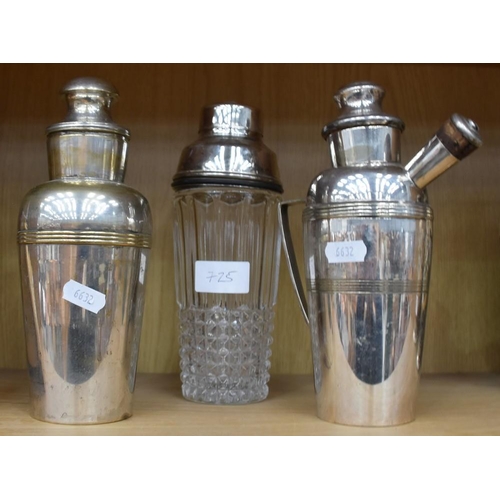 725 - 3 Silver Plated Cocktail Shakers