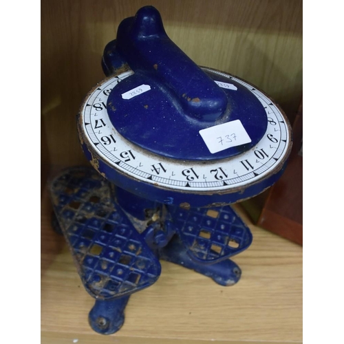 737 - Vintage Cast Iron Bathroom Scales