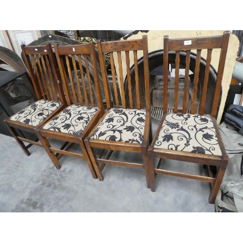 3065 - 4 Vintage Oak Dining Chairs