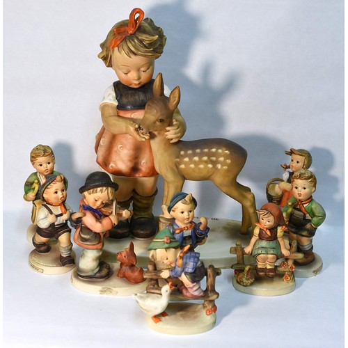 1156 - 9 Goebel Hummel Figures & Collectors Plate - Largest Hummel Figure 28cm Tall