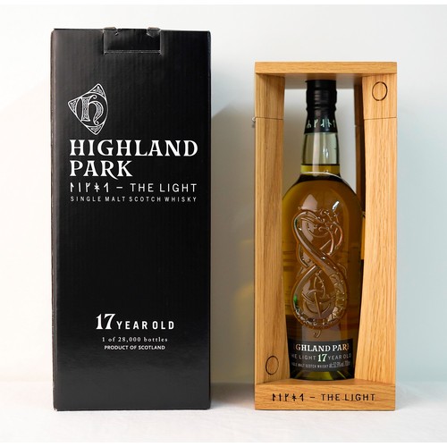 272 - Boxed Wooden Presentation Case of Highland Park 