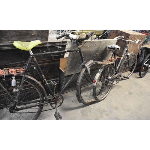 1079 - 2 Vintage Bicycles