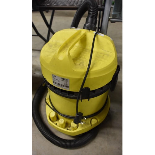 1084 - Karcher WD2 Vacuum