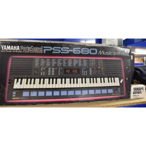 1209 - Yamaha PSS-680 Portable Keyboard