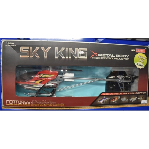 1247 - Skyking Metal Body Radio Control Helicopter