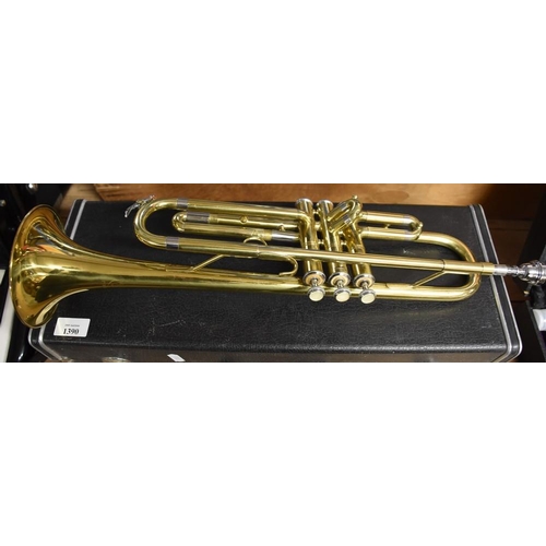 1390 - Modern Trumpet With Case