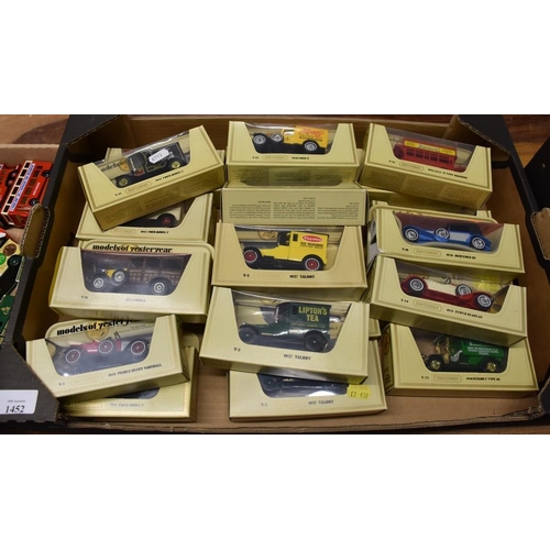 1452 - 1 Box- Diecast Model Collectable Vehicles