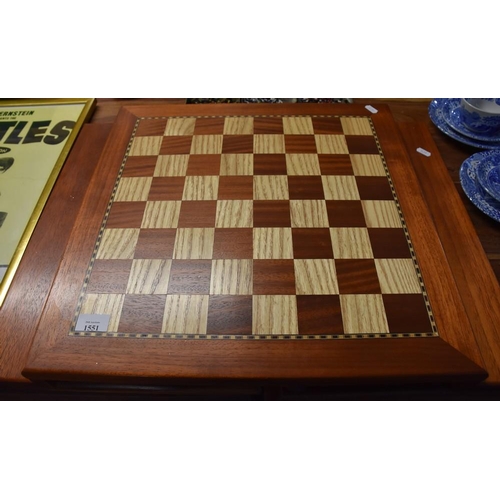 1551 - Wooden Chess Board - no pieces