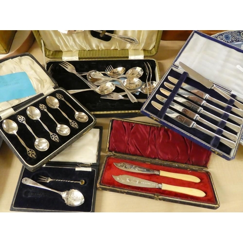 3106 - Selection of Cased Silverplated Cutlery - Teaspoons, Butter Knives etc.