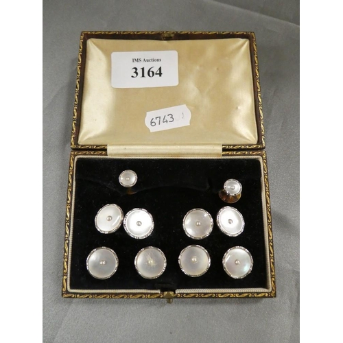 3164 - Boxed Set of 9ct Gold & MOP Shirt Studs & Cufflinks.