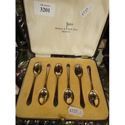 3201 - Set of Six Silver Coffee Spoons in Fitted Case by Walker & Hall.