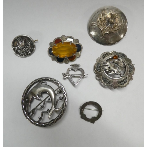 3343 - Box - Scottish Silver Brooches.