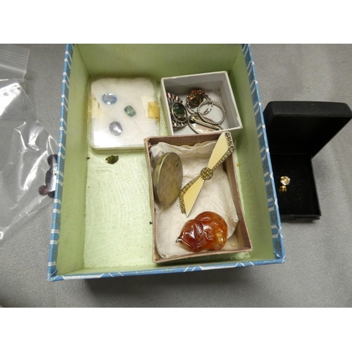 3350 - Box - Assorted Costume Jewellery.