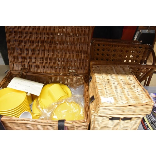 386 - Wicker Picnic Basket & Contents, Magazine Rack & Bottle Holder