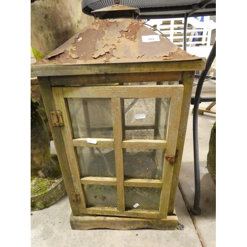 101 - Glazed Garden Lantern