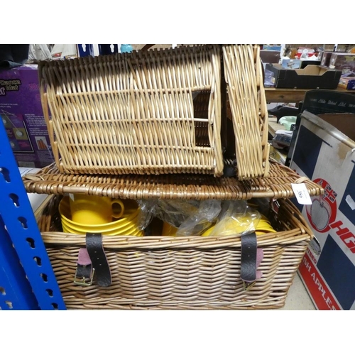 386 - Wicker Picnic Basket & Contents, Magazine Rack & Bottle Holder