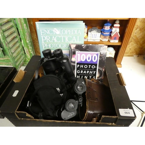 664 - Box of Assorted Binoculars