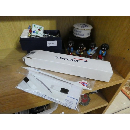 749 - Box Model Concorde Plane, Boxed Enamel Miniature Mail Box, Trinket Box & Robertson Advertising Figur... 