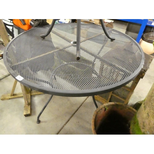 85 - Metal Circular Garden Table