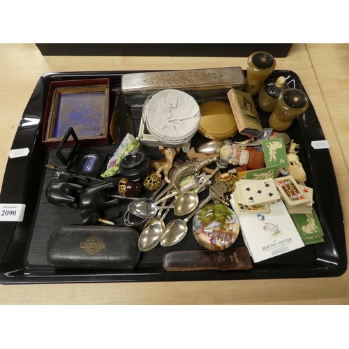 2090 - Tray Lot - Assorted Collectables to Include - Compact, Condiments, Spectacles etc.