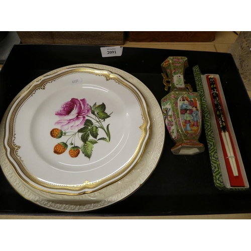 2091 - Box - Canton Vase, Decorative Plates etc.