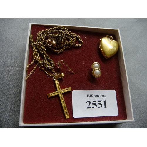 2551 - Lot of Jewellery including Gold Pearl Earrings etc