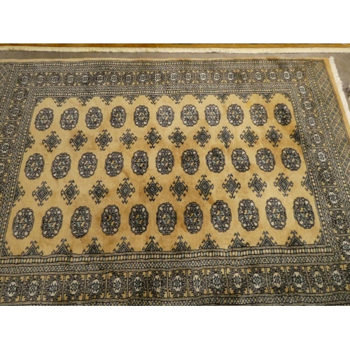 2589 - Bukhara Design Wool Rug, approx 128 x 173cm.