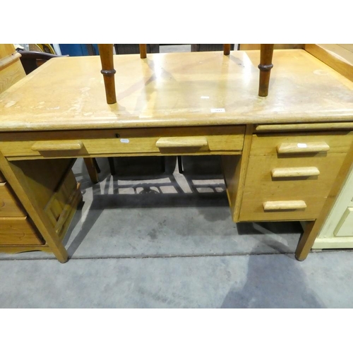 3113 - Vintage Light Oak Abbess Desk