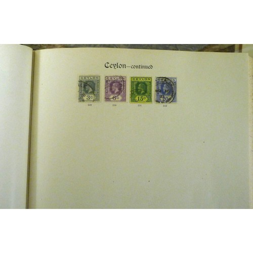 1538 - Early Vintage World Stamp Album.