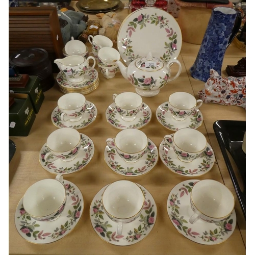 1261 - Wedgwood Hathaway Rose Pattern China Tea Set.