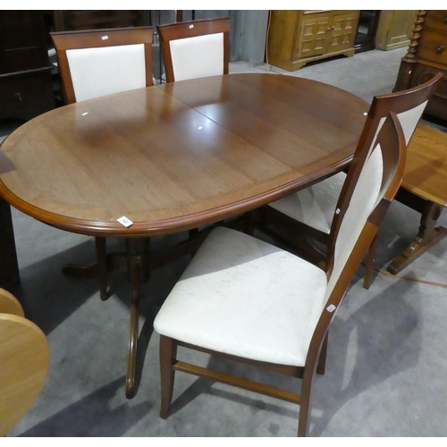 3062 - Mahogany Extending Dining Table and Four Chairs
Length: 154
Height: 75
Depth: 95
Dimensions in CM an... 