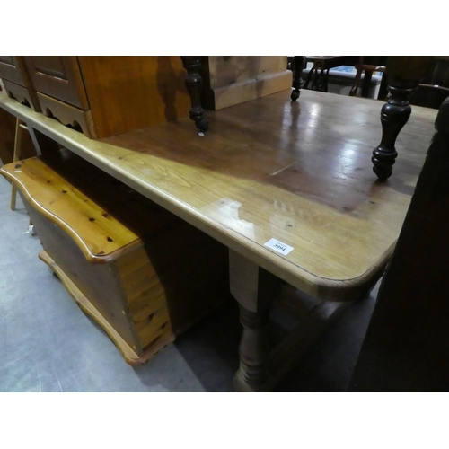 3094 - Pine Dining Table
Length: 180
Height: 77
Depth: 95
Dimensions in CM and are approximates.