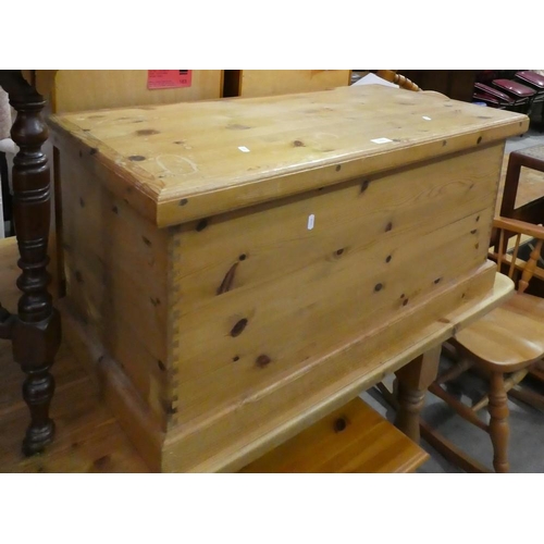 3111 - Waxed Pine Blanket Box
Length: 89
Height: 47
Depth: 47
Dimensions in CM and are approximates.