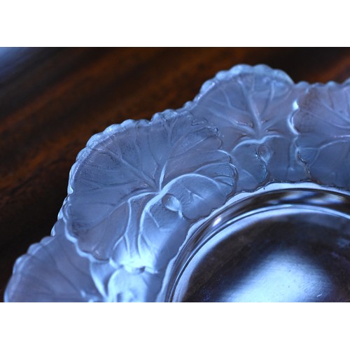 1374 - Set of three Lalique France Honfluer Geranium Pattern Plates, approx 15cm in diameter.