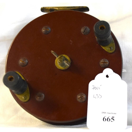 665 - Vintage Bakelite/Composite 6