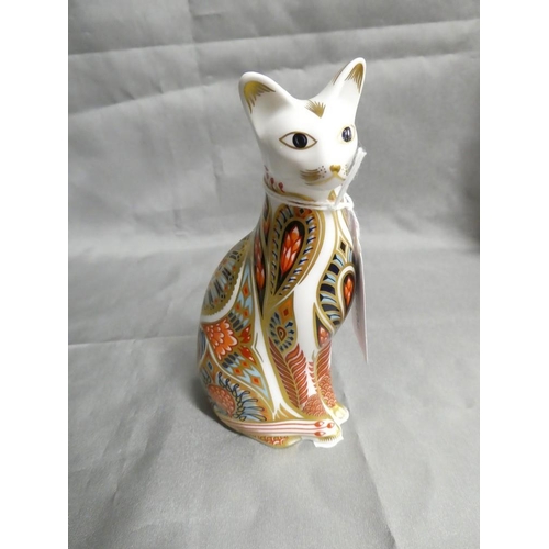 1170 - Derby Ornamental Imari Seated Cat Paperweight (complete with gold button).