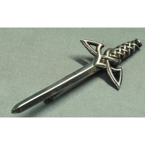 2602 - Large Edinburgh Silver Celtic Sword Kilt Pin