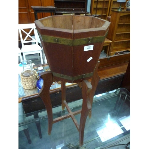 3104 - Barrel Planter and Stand