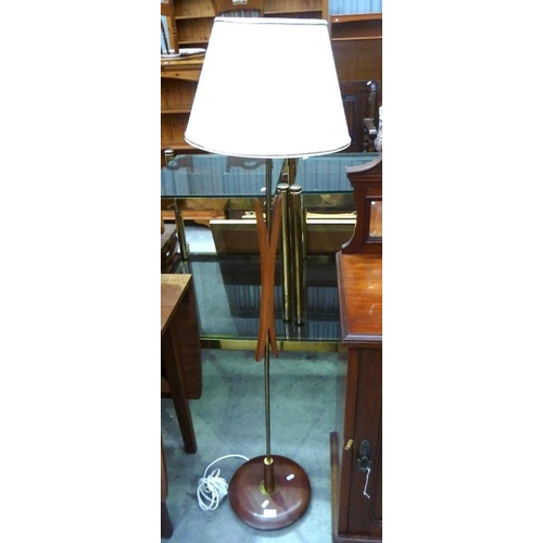 3109 - Vintage Teak 1970s Standard Lamp