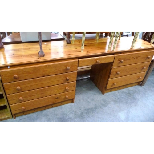 3131 - Pine Dressing Chest