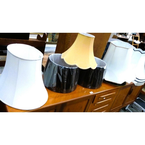 3240 - Assorted Lamp Shades