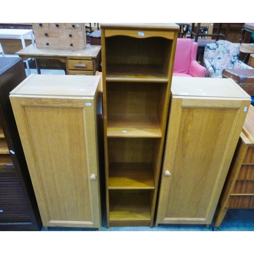 3259 - Oak Bookcase & 2 Oak Cupboards