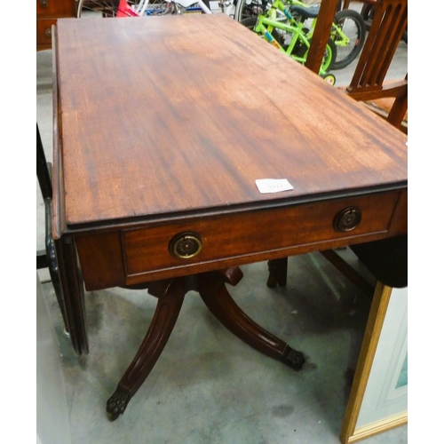 3311 - Victorian Mahogany Pedestal Drop Leaf Table