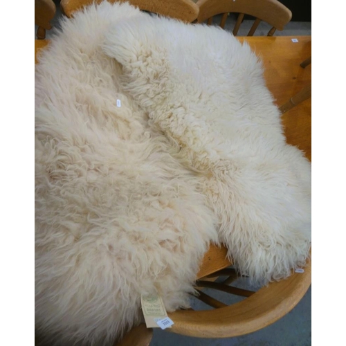 3313 - 2 Sheepskin Rugs