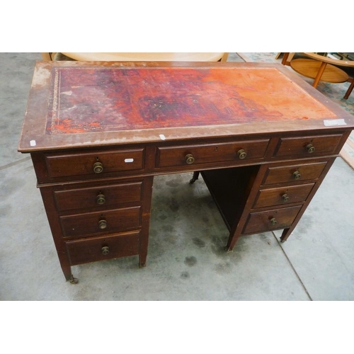 3323 - Edwardian Mahogany Writing Desk